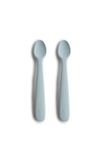 
                        
                          Load image into Gallery viewer, Mushie Silicone Feeding Spoons 2-Pack Powder Blue 1
                        
                      