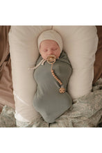 
                        
                          Load image into Gallery viewer, Mushie Silicone Pacifier Clip - Hera Faux Wood 2
                        
                      