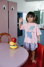 
                        
                          Load image into Gallery viewer, NotTooBig Birds Oversized Tee - Bubblegum
                        
                      