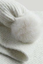 
                        
                          Load image into Gallery viewer, Mothercare Knitted Scarf
                        
                      