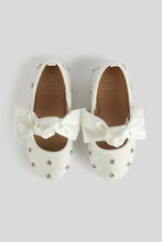 
                        
                          Load image into Gallery viewer, Mothercare White Ballerina Shoes
                        
                      