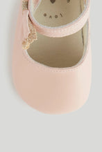 
                        
                          Load image into Gallery viewer, Mothercare Pink Leather Pram Shoes
                        
                      