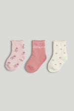 
                        
                          Load image into Gallery viewer, Mothercare 3 Pack Floral Baby Socks
                        
                      