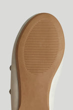 
                        
                          Load image into Gallery viewer, Mothercare White Ballerina Shoes
                        
                      