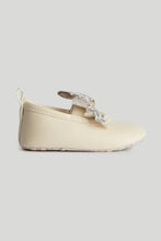 
                        
                          將圖片載入圖庫檢視器 Mothercare Pink Pram Shoes and Headband Set
                        
                      