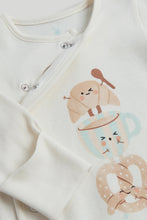
                        
                          Load image into Gallery viewer, Mothercare My First Green and White 8-Piece Outfit Gift Set
                        
                      
