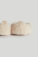 
                        
                          Load image into Gallery viewer, Mothercare Cream Cat Pram Shoes
                        
                      