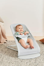 
                        
                          Load image into Gallery viewer, BabyBjörn Bouncer Balance Soft - Silver/White, Mesh
                        
                      