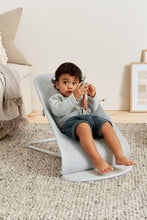 
                        
                          Load image into Gallery viewer, BabyBjörn Bouncer Balance Soft - Silver/White, Mesh
                        
                      