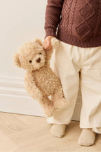 
                        
                          將圖片載入圖庫檢視器 Snuggle Bunnies Arthur the Bear
                        
                      