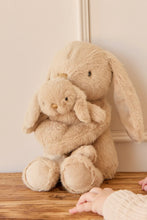 
                        
                          將圖片載入圖庫檢視器 Snuggle Bunnies Frankie the Hugging Bunny - Caramel 30cm
                        
                      