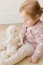 
                        
                          將圖片載入圖庫檢視器 Snuggle Bunnies Frankie the Hugging Bunny - Marshmallow 30cm
                        
                      