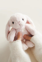 
                        
                          Load image into Gallery viewer, Snuggle Bunnies Little Penelope - Blossom 15cm
                        
                      