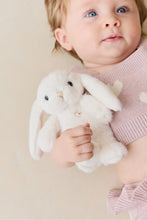 
                        
                          Load image into Gallery viewer, Snuggle Bunnies Little Penelope - Marshmallow 15cm
                        
                      