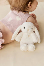 
                        
                          Load image into Gallery viewer, Snuggle Bunnies Little Penelope - Marshmallow 15cm
                        
                      