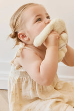 
                        
                          Load image into Gallery viewer, Snuggle Bunnies Little Penelope - Sunshine 15cm
                        
                      