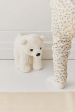 
                        
                          將圖片載入圖庫檢視器 Snuggle Bunnies Parker The Polar Bear
                        
                      
