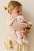 
                        
                          將圖片載入圖庫檢視器 Snuggle Bunnies Penelope - Blossom 30cm
                        
                      