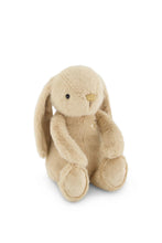 
                        
                          將圖片載入圖庫檢視器 Snuggle Bunnies Penelope - Caramel 30cm
                        
                      