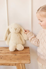 
                        
                          將圖片載入圖庫檢視器 Snuggle Bunnies Penelope - Sunshine 30cm
                        
                      
