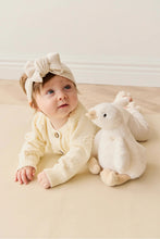
                        
                          將圖片載入圖庫檢視器 Snuggle Bunnies Rose The Duck 23cm
                        
                      