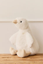 
                        
                          將圖片載入圖庫檢視器 Snuggle Bunnies Rose The Duck 23cm
                        
                      