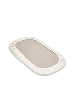 
                        
                          Load image into Gallery viewer, Stokke Snoozi Fitted Sheets - 2 Pack Dandelio Beige Vanilla Cream 3
                        
                      