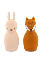 
                        
                          Load image into Gallery viewer, Trixie Bath Toy Splashing Animals - Mrs Rabbit &amp; Mr Fox
                        
                      