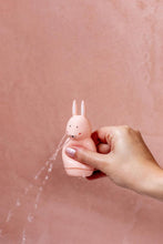 
                        
                          Load image into Gallery viewer, Trixie Bath Toy Splashing Animals - Mrs Rabbit &amp; Mr Fox
                        
                      