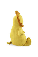 
                        
                          Load image into Gallery viewer, Trixie Plush Toy Large - Mr Lion
                        
                      