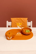 
                        
                          Load image into Gallery viewer, Trixie Silicone Bowl With Suction - Mr Fox
                        
                      