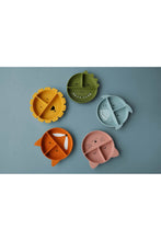
                        
                          Load image into Gallery viewer, Trixie Silicone Divided Suction Plate - Mr Fox
                        
                      