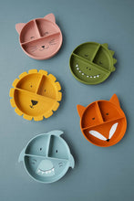 
                        
                          Load image into Gallery viewer, Trixie Silicone Divided Suction Plate - Mr Fox
                        
                      