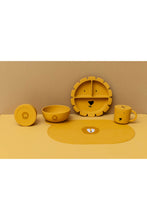 
                        
                          Load image into Gallery viewer, Trixie Silicone Divided Suction Plate - Mr Lion
                        
                      