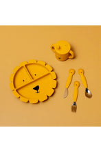 
                        
                          Load image into Gallery viewer, Trixie Silicone Divided Suction Plate - Mr Lion
                        
                      