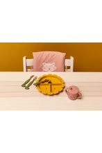 
                        
                          Load image into Gallery viewer, Trixie Silicone Divided Suction Plate - Mr Lion
                        
                      