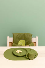 
                        
                          Load image into Gallery viewer, Trixie Silicone Plate - Mr Dino
                        
                      