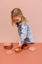 
                        
                          Load image into Gallery viewer, Trixie Snack Box Nesting - 3pcs - Mrs Cat
                        
                      
