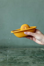 
                        
                          Load image into Gallery viewer, Trixie Stackable Boats - 3pcs
                        
                      