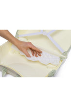 
                        
                          Load image into Gallery viewer, Trunki Glide Ride-on Luggage - Solid White Online Exclusive
                        
                      