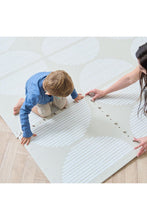 
                        
                          將圖片載入圖庫檢視器 Tutti Bambini Infinity Baby Playmat Orbital Oatmeal
                        
                      