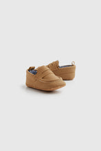 
                        
                          Load image into Gallery viewer, Mothercare Brown Loafer Pram Shoes
                        
                      