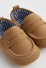 
                        
                          將圖片載入圖庫檢視器 Mothercare Brown Loafer Pram Shoes
                        
                      
