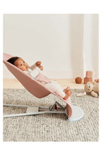 
                        
                          Load image into Gallery viewer, BabyBjorn Bouncer Bliss Dusty Pink Cotton Petal Quilt 8
                        
                      