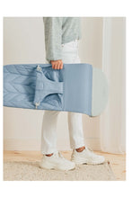 
                        
                          Load image into Gallery viewer, BabyBjorn Bouncer Bliss Blue Cotton Petal Quilt 3
                        
                      