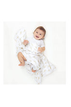 
                        
                          Load image into Gallery viewer, Aden + Anais Essentials Cotton Muslin Swaddles Natural History 4 Pack 6
                        
                      
