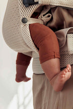 
                        
                          將圖片載入圖庫檢視器 BabyBjorn Baby Carrier Harmony Cream 3D Mesh 11
                        
                      