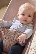 
                        
                          將圖片載入圖庫檢視器 BabyBjorn Bouncer Bliss Dusty Pink Mesh 2
                        
                      