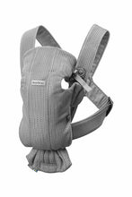 
                        
                          Load image into Gallery viewer, Babybjorn Baby Carrier Mini Grey 3D Mesh 1
                        
                      