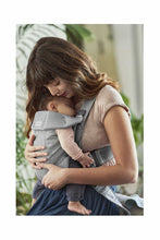 
                        
                          Load image into Gallery viewer, Babybjorn Baby Carrier Mini Grey 3D Mesh 2
                        
                      